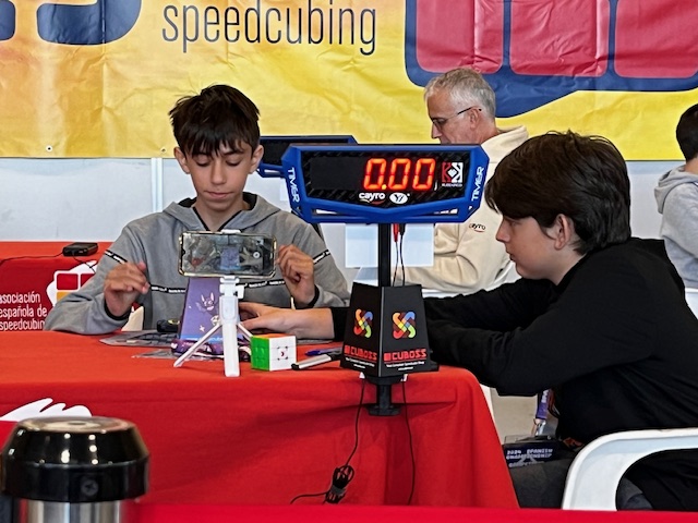 campeonato de cubos de rubik