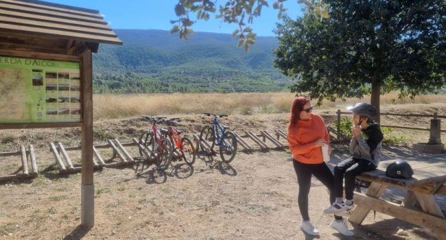5 rutas en bici por Alcoy para hacer con niños y adolescentes: Cicloturismo en familia